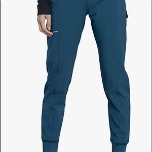 Cherokee woman’s scrub joggers in medium carb blue